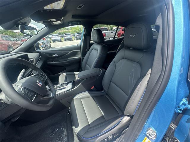 new 2025 Buick Envista car, priced at $28,575