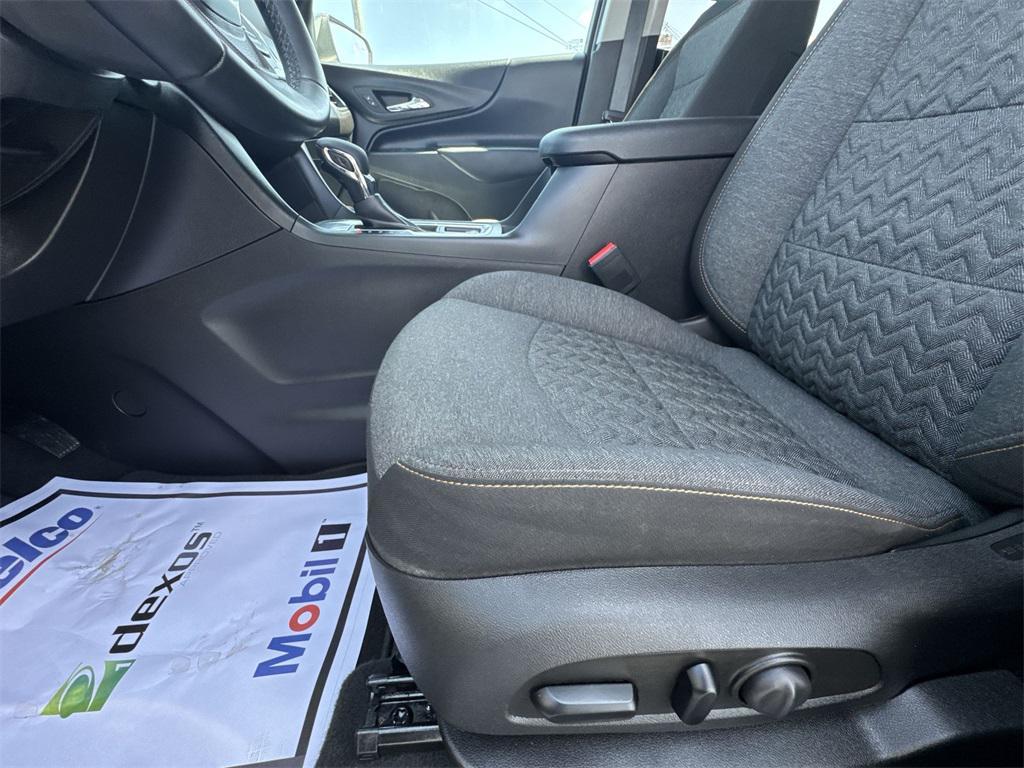 used 2023 Chevrolet Equinox car, priced at $22,997