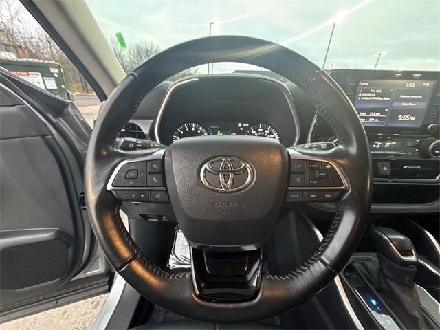 used 2021 Toyota Highlander car, priced at $19,987