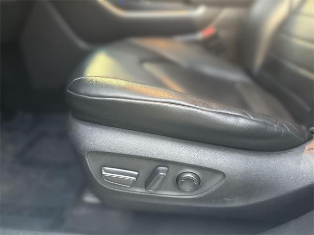 used 2021 Toyota Highlander car, priced at $19,987