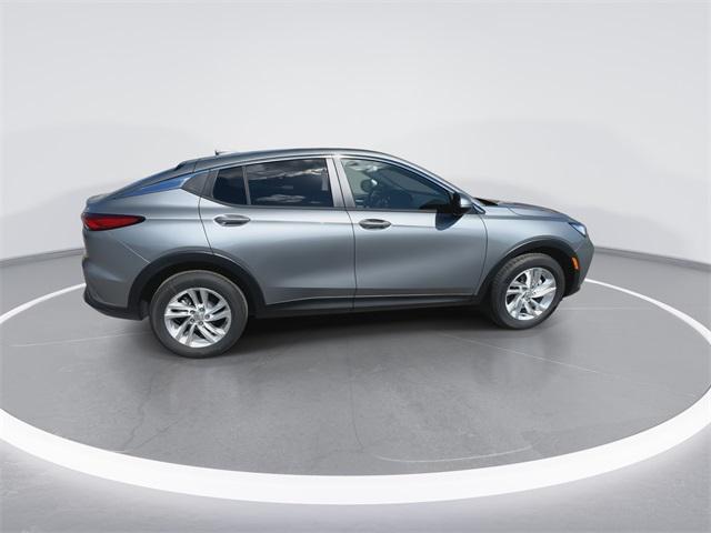new 2025 Buick Envista car, priced at $25,735