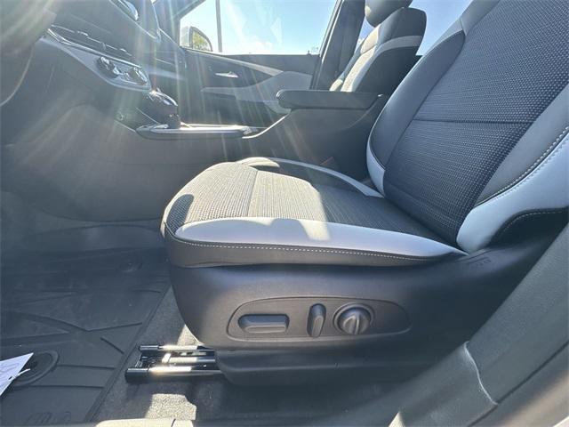new 2025 Buick Envista car, priced at $25,640