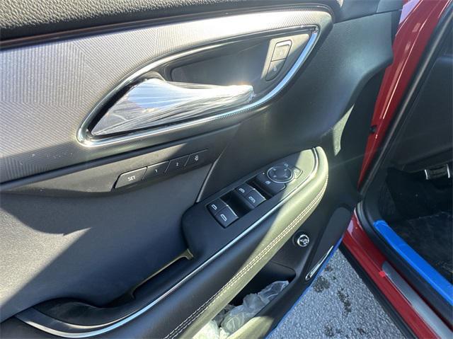 new 2025 Buick Envision car, priced at $40,240