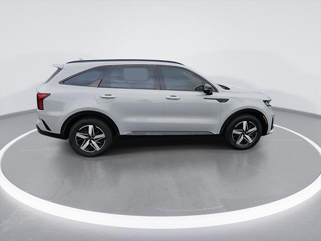 used 2022 Kia Sorento car, priced at $22,050