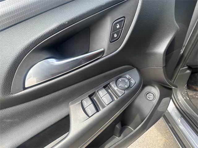 new 2025 Buick Envista car, priced at $30,285