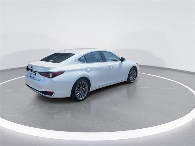 used 2024 Lexus ES 300h car, priced at $50,788