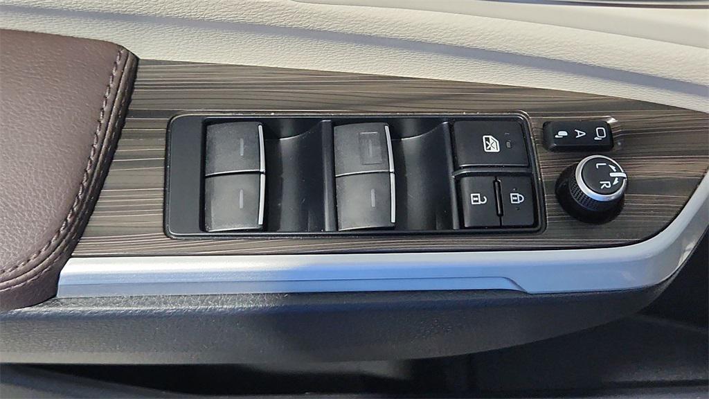 used 2023 Toyota Sienna car, priced at $53,540