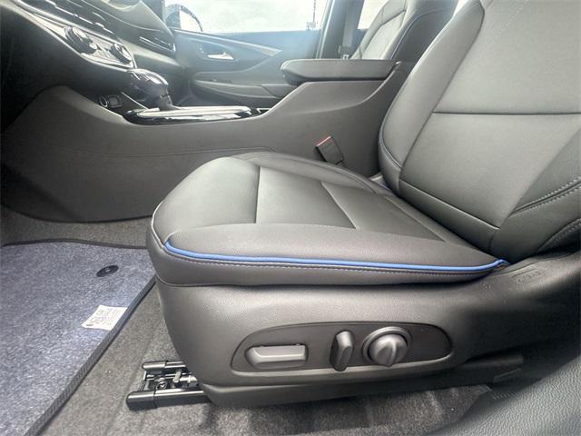 new 2025 Buick Envista car, priced at $28,475
