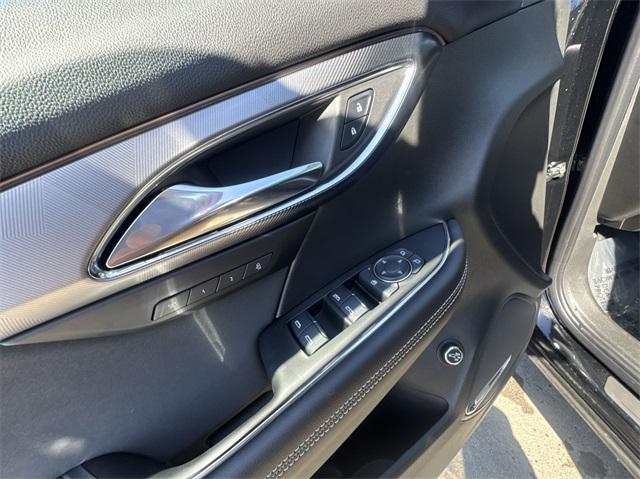 new 2025 Buick Envision car, priced at $38,988