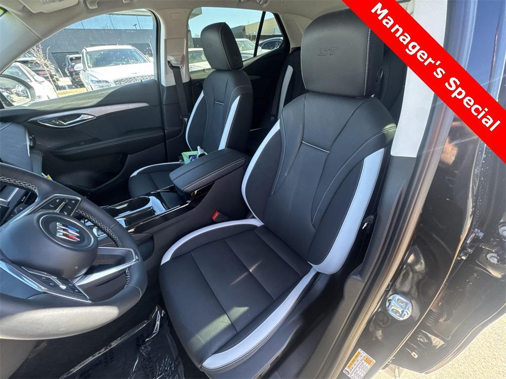 new 2025 Buick Envision car, priced at $37,988