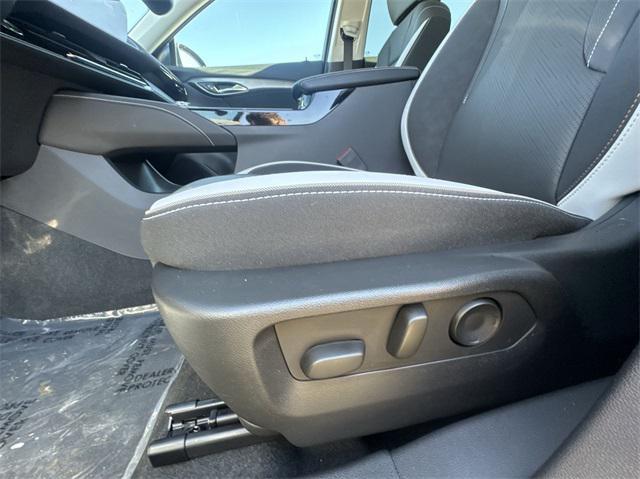 new 2025 Buick Envision car, priced at $38,988