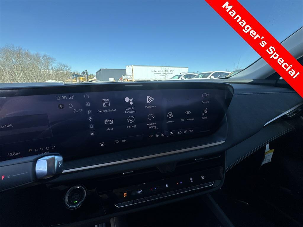 new 2025 Buick Envision car, priced at $37,988