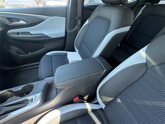new 2025 Buick Envista car, priced at $26,730
