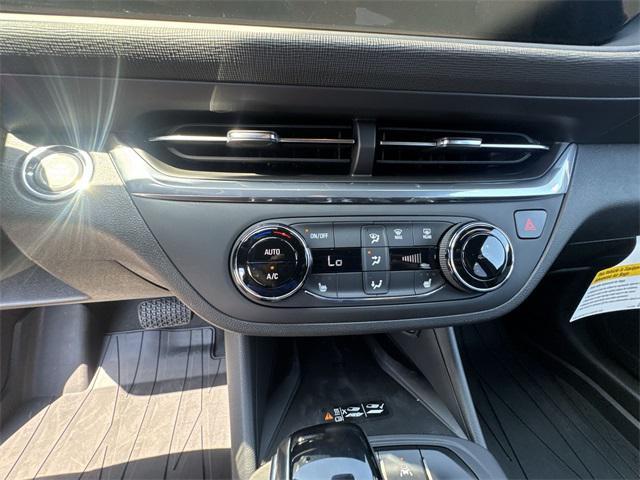 new 2025 Buick Envista car, priced at $26,730