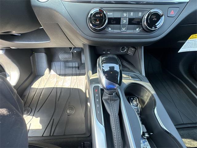 new 2025 Buick Envista car, priced at $26,730