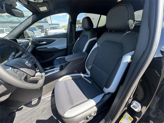 new 2025 Buick Envista car, priced at $26,730