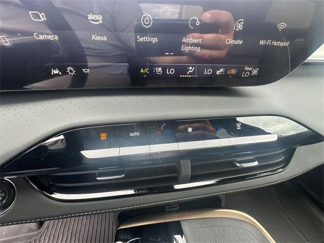 new 2025 Buick Enclave car, priced at $55,990