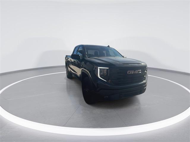 new 2025 GMC Sierra 1500 car, priced at $53,570