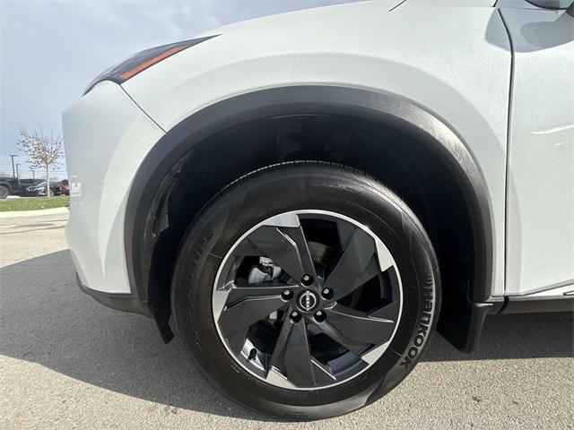used 2025 Nissan Rogue car, priced at $28,368