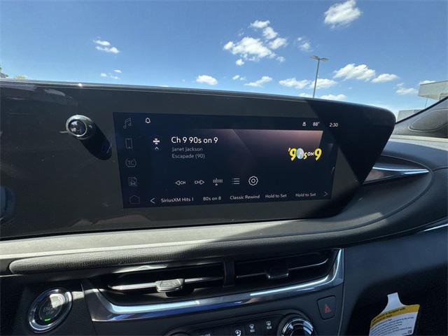 new 2025 Buick Envista car, priced at $26,480