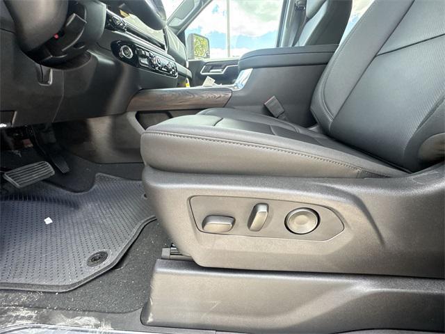 new 2025 GMC Sierra 2500 car, priced at $76,715
