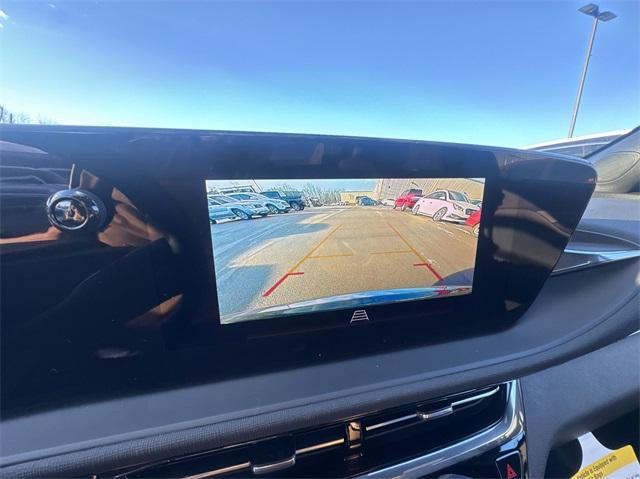 new 2025 Buick Envista car, priced at $30,085