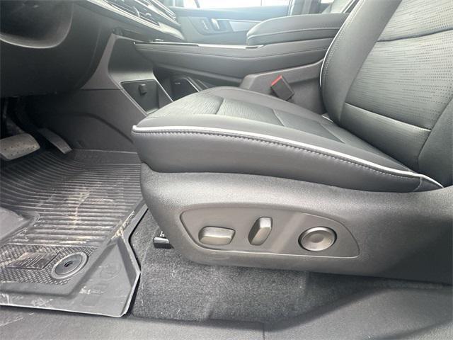 new 2025 Buick Enclave car, priced at $52,045