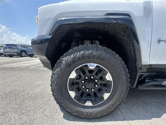 new 2025 GMC HUMMER EV Pickup car, priced at $112,837