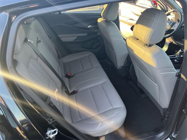 new 2025 Buick Envista car, priced at $29,590