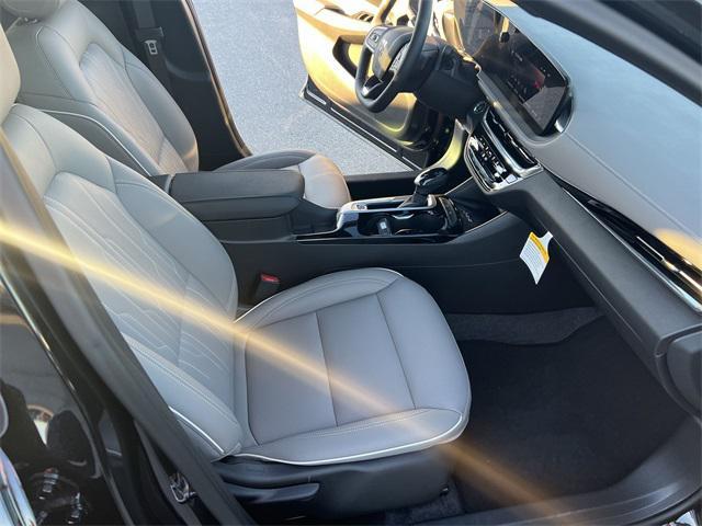 new 2025 Buick Envista car, priced at $29,590