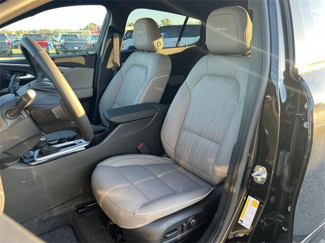 new 2025 Buick Envista car, priced at $29,590