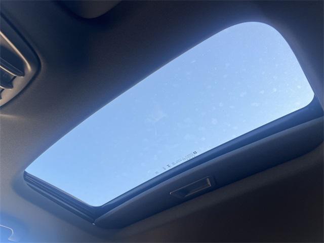 new 2025 Buick Envista car, priced at $29,590