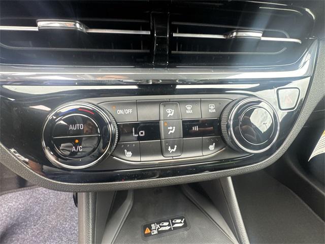 new 2025 Buick Envista car, priced at $27,480