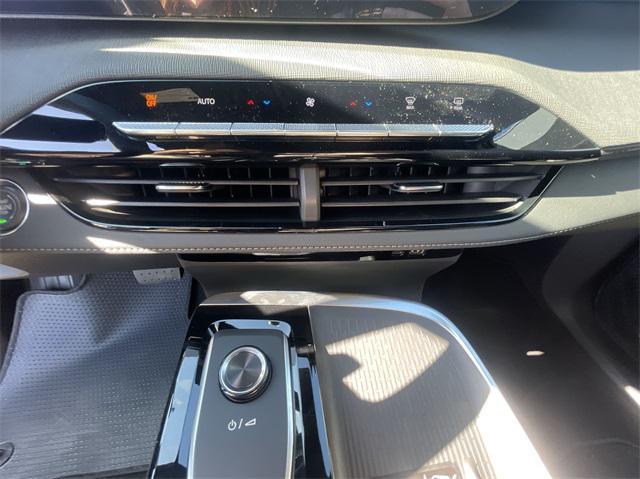 new 2025 Buick Enclave car, priced at $44,290