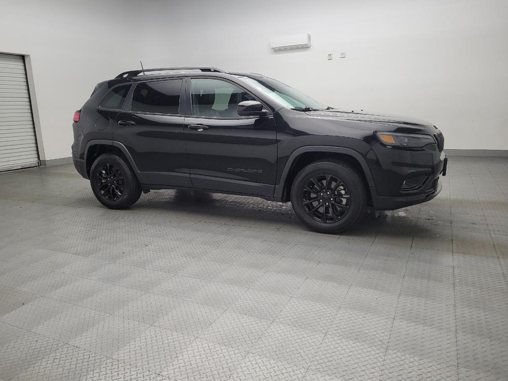 used 2023 Jeep Cherokee car, priced at $27,995