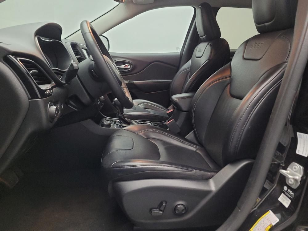 used 2023 Jeep Cherokee car, priced at $27,995