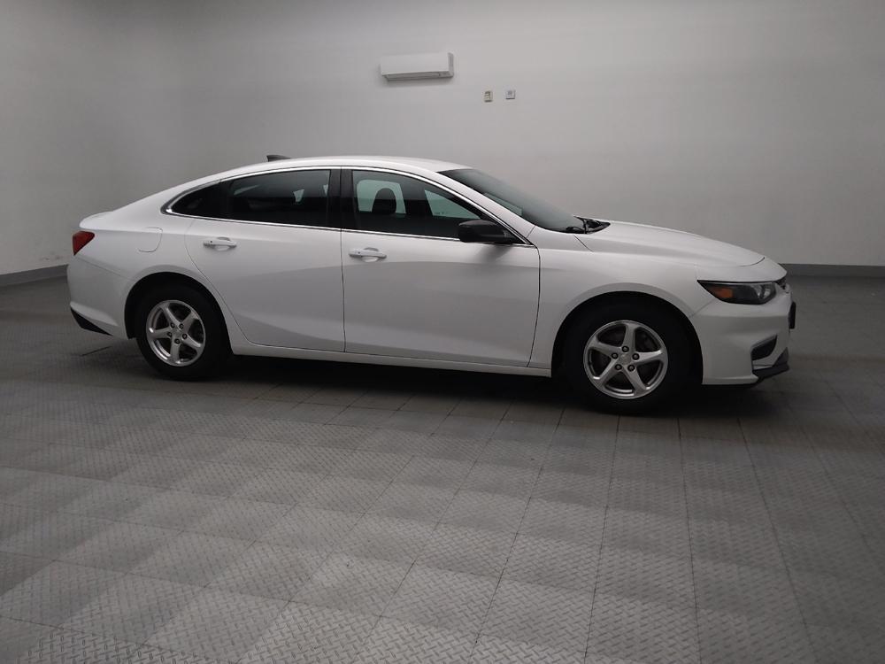 used 2018 Chevrolet Malibu car, priced at $17,395