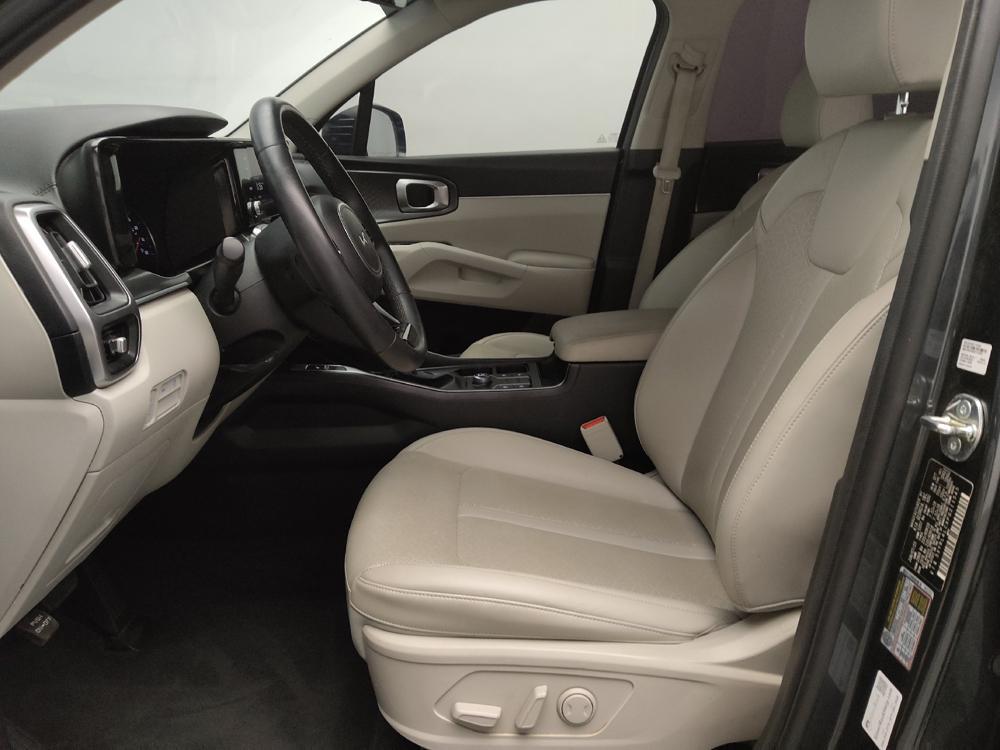 used 2023 Kia Sorento car, priced at $30,795