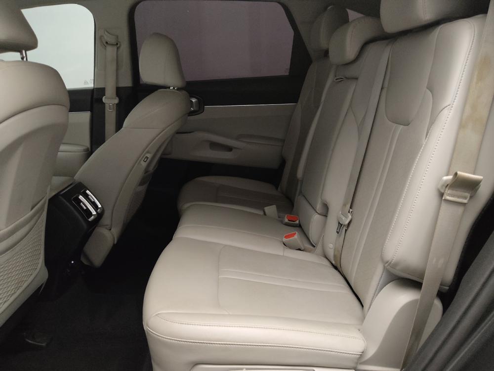 used 2023 Kia Sorento car, priced at $30,795