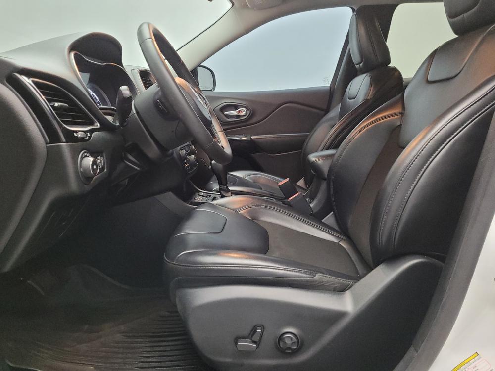 used 2020 Jeep Cherokee car, priced at $19,695