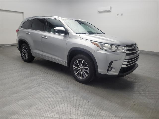 used 2017 Toyota Highlander car, priced at $24,895