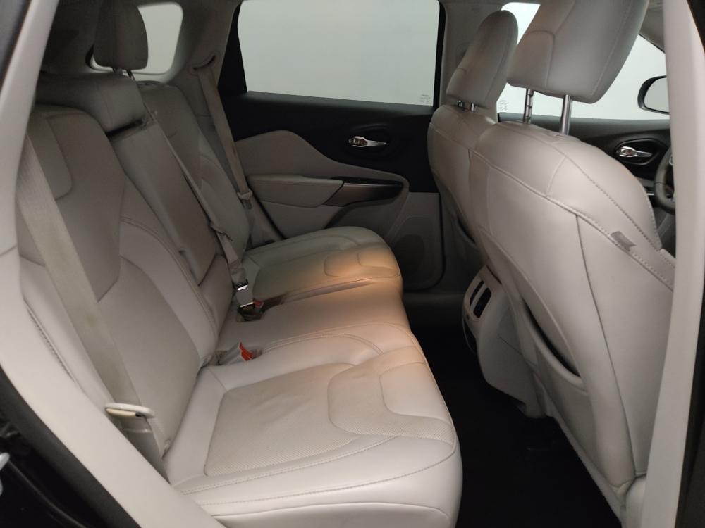 used 2021 Jeep Cherokee car, priced at $24,795