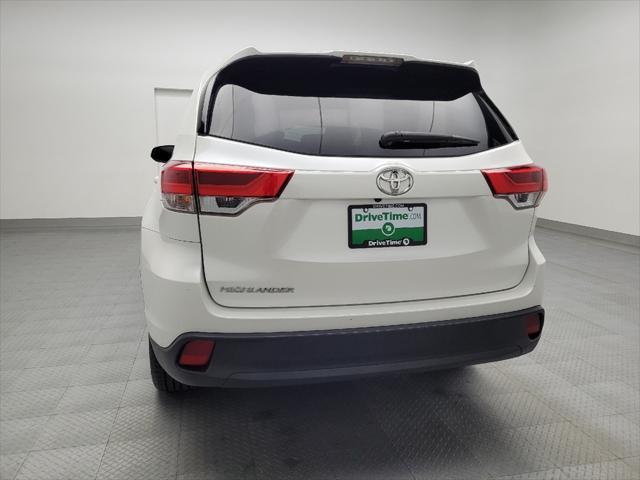 used 2019 Toyota Highlander car, priced at $21,895