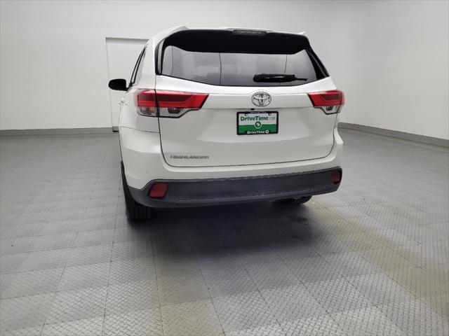 used 2019 Toyota Highlander car, priced at $24,295