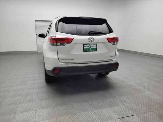 used 2019 Toyota Highlander car, priced at $25,995