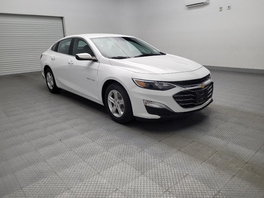 used 2020 Chevrolet Malibu car, priced at $22,095