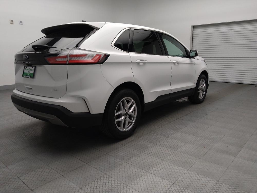 used 2024 Ford Edge car, priced at $27,895