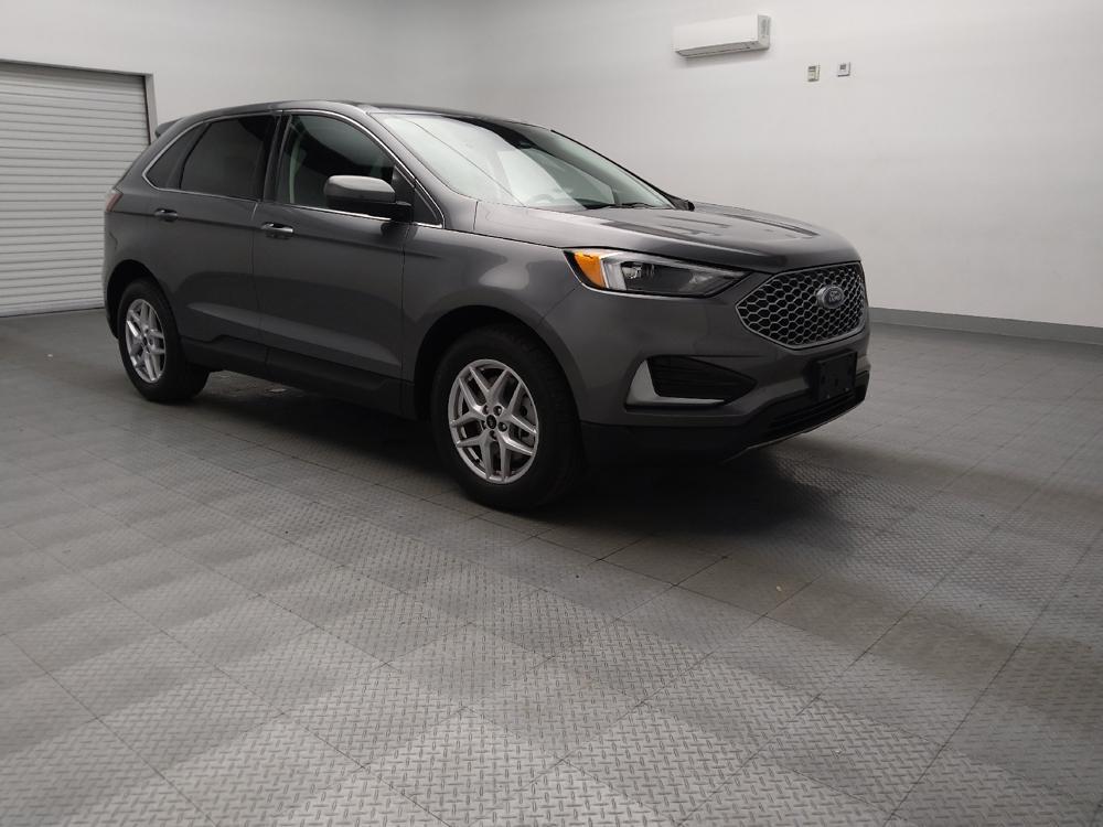 used 2024 Ford Edge car, priced at $30,495