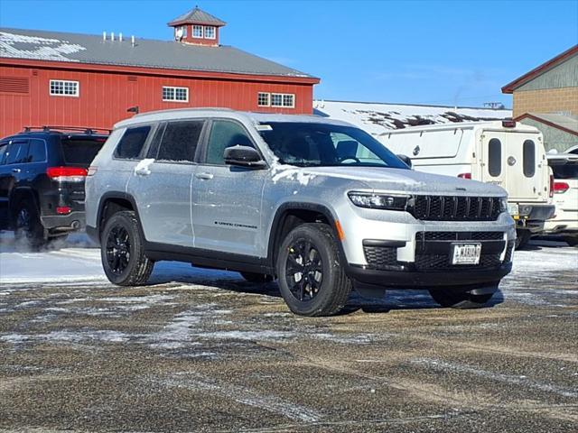 new 2025 Jeep Grand Cherokee car, priced at $42,883