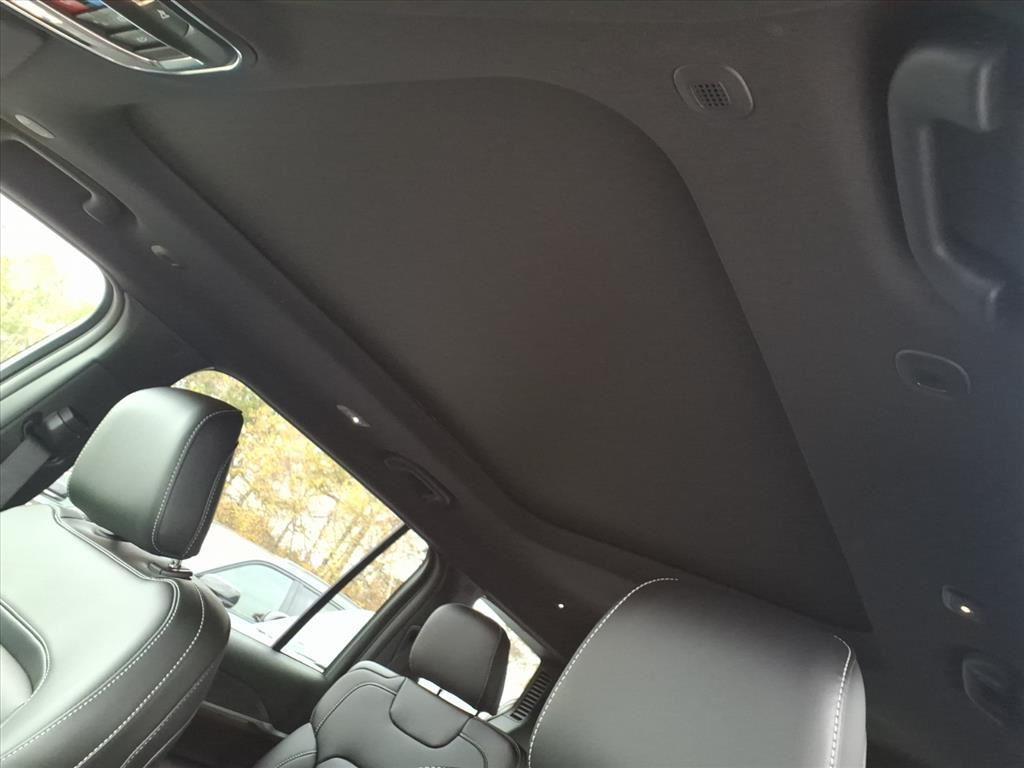 new 2025 Jeep Grand Cherokee L car, priced at $47,176